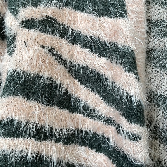 Fuzzy sweater by Charlie Paige - Picture 2 of 5